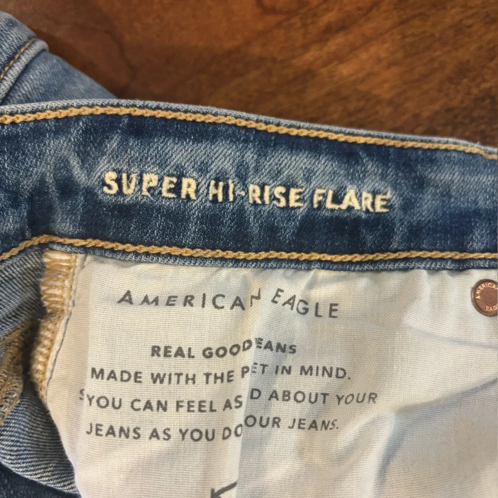 American Eagle super hi-rise flare 6 regular - Picture 4 of 5